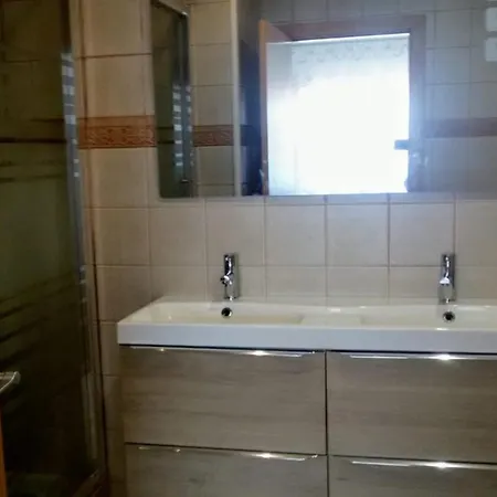 4 Bedrooms With Private Pool Terrace And Wifi At خيرونا